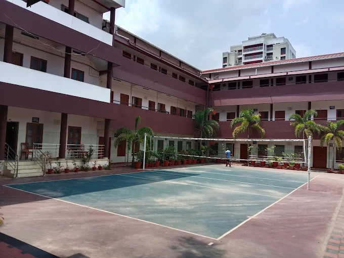 BHAVANS VIDYA MANDIR, Girinagar, Kochi