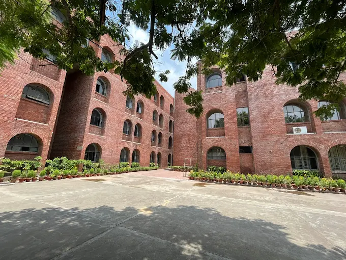 Puranchandra Vidyaniketan, Barra, Kanpur