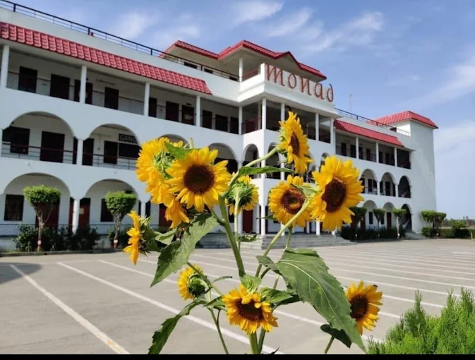 Monad Public School – Gadarpur, Udham Singh Nagar