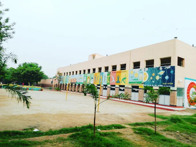 Preet Public Senior Secondary School – Block D, Preet Vihar, Delhi